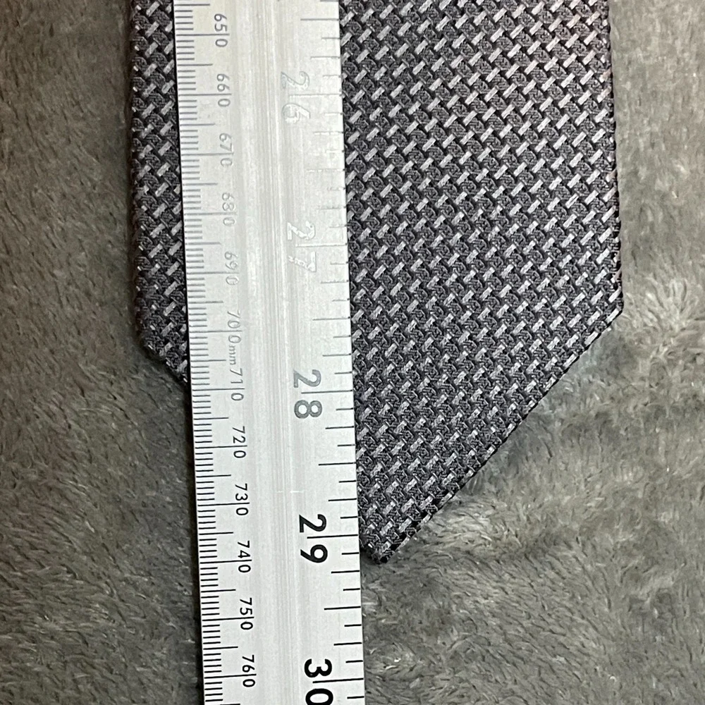 Brooks Brothers Mens 346 Pure Silk Tie Geometric Neutral Gray